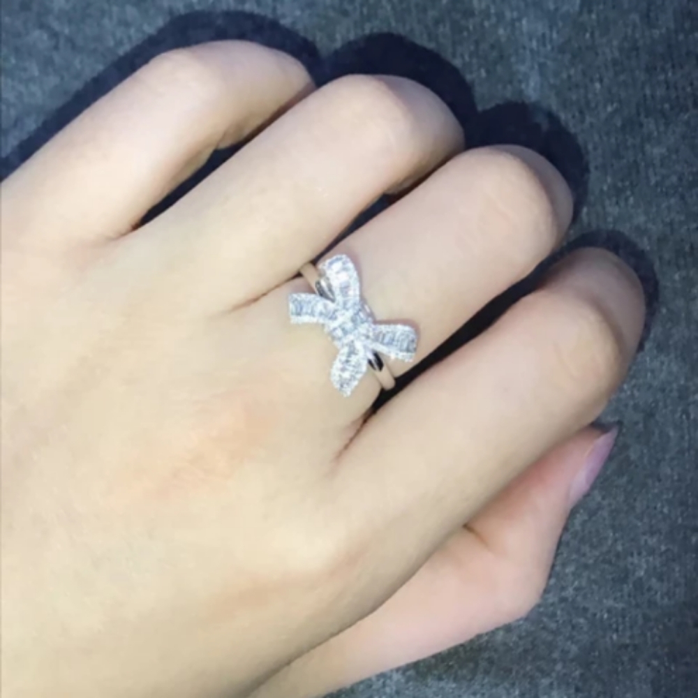 Diamond Bow Ring - Picture 3 of 5